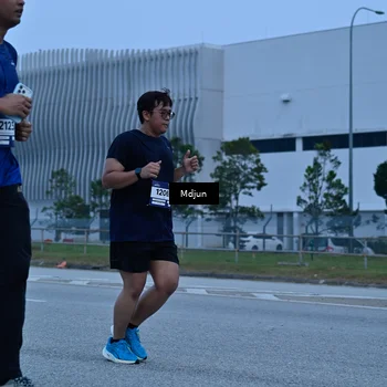 Runner Photo 7483682