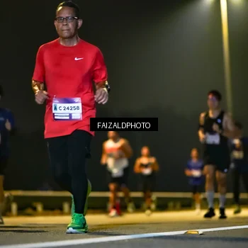 Runner Photo 7483688