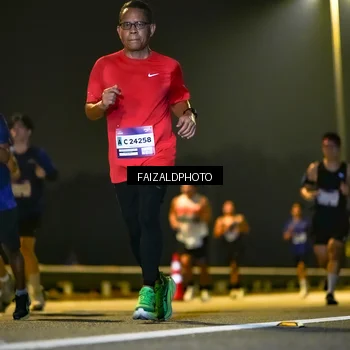 Runner Photo 7483689