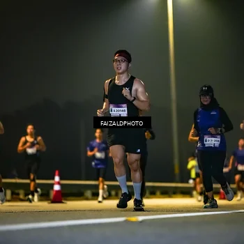 Runner Photo 7483690