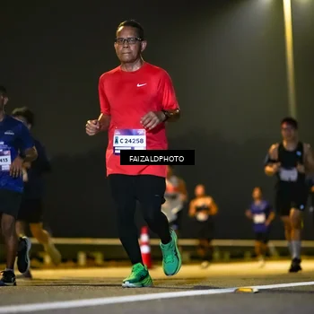 Runner Photo 7483691