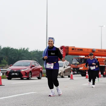 Runner Photo 7483695