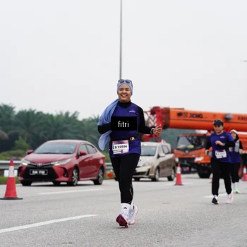 Runner Photo 7483696