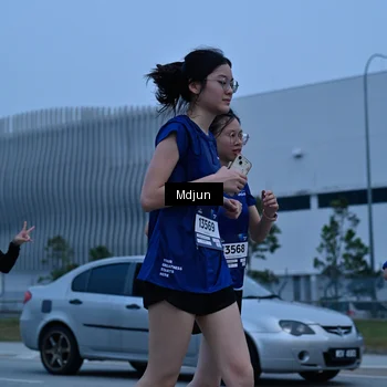 Runner Photo 7483700