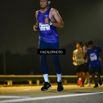 Runner Photo 7483704