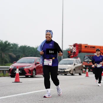 Runner Photo 7483709