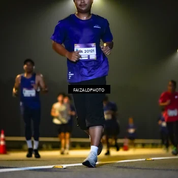 Runner Photo 7483732