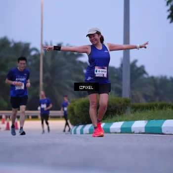 Runner Photo 7483762