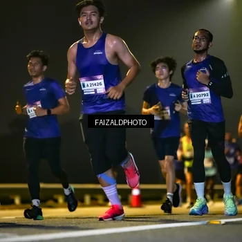 Runner Photo 7483771