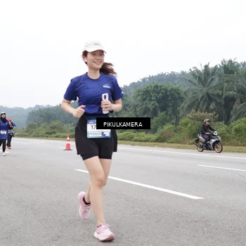 Runner Photo 7483773