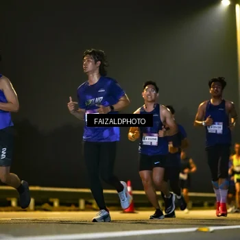Runner Photo 7483776