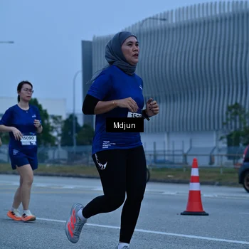 Runner Photo 7483801