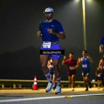 Runner Photo 7483806