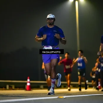 Runner Photo 7483811