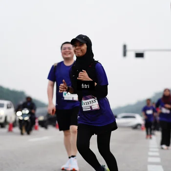 Runner Photo 7483868