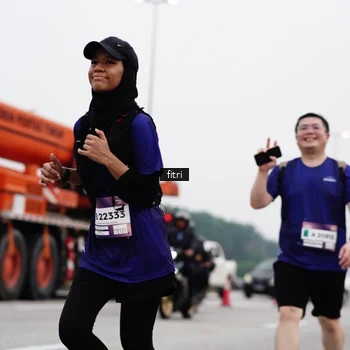 Runner Photo 7483884