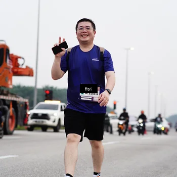 Runner Photo 7483912
