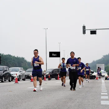 Runner Photo 7483979