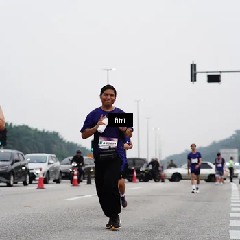 Runner Photo 7483995