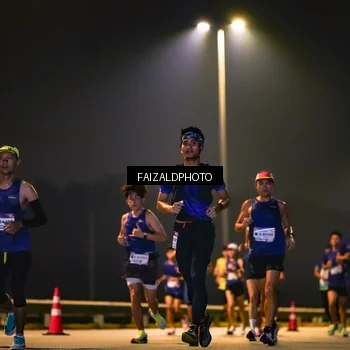 Runner Photo 7484000