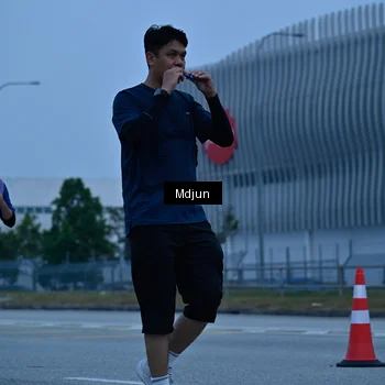 Runner Photo 7484002