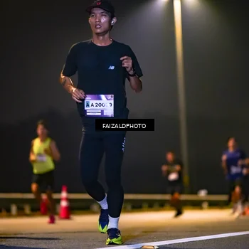 Runner Photo 7484011