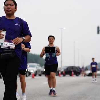 Runner Photo 7484014