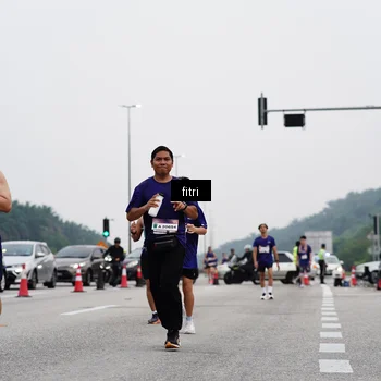 Runner Photo 7484025