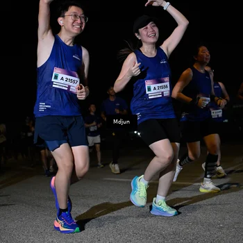 Runner Photo 7484030
