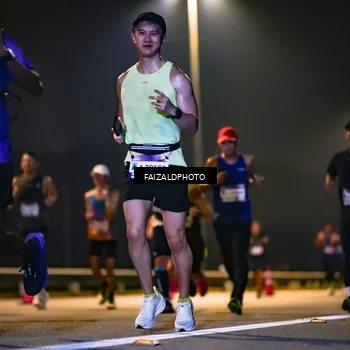 Runner Photo 7484038