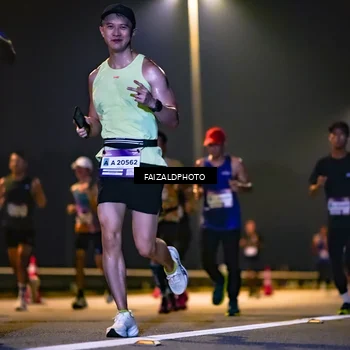 Runner Photo 7484045