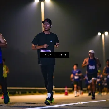 Runner Photo 7484047