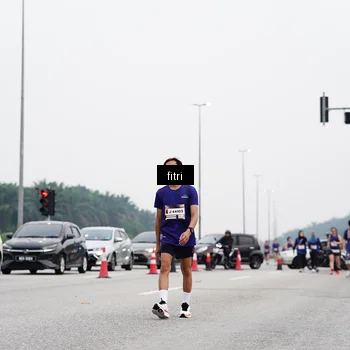Runner Photo 7484052