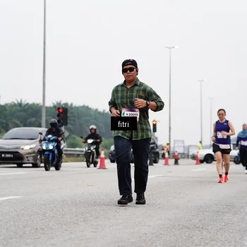 Runner Photo 7484059