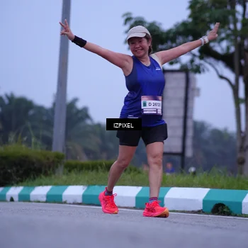 Runner Photo 7484063