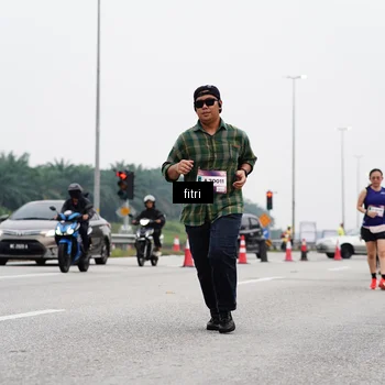 Runner Photo 7484067