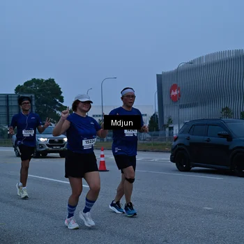 Runner Photo 7484071