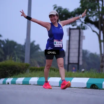 Runner Photo 7484074