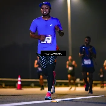 Runner Photo 7484077