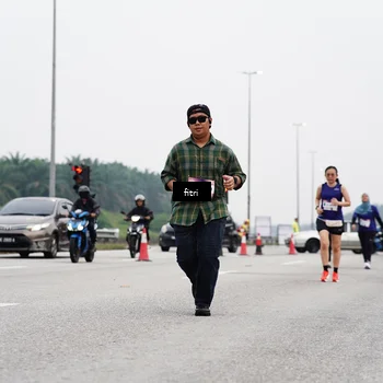 Runner Photo 7484083