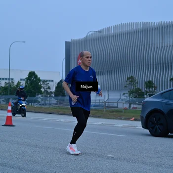 Runner Photo 7484085