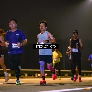 Runner Photo 7484099