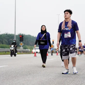 Runner Photo 7484121