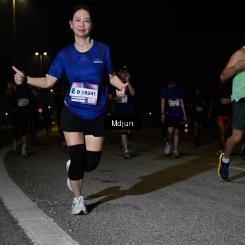 Runner Photo 7484127