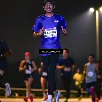 Runner Photo 7484129