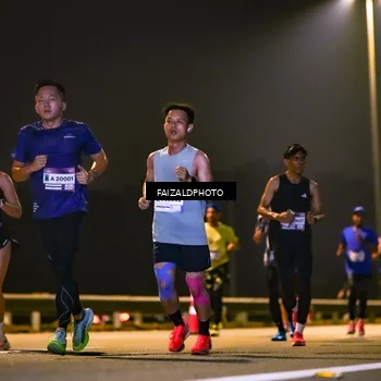 Runner Photo 7484131