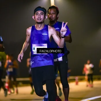 Runner Photo 7484160