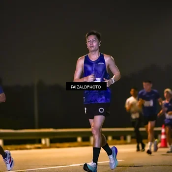 Runner Photo 7484206