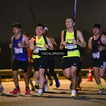 Runner Photo 7484224