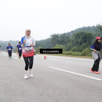Runner Photo 7484232